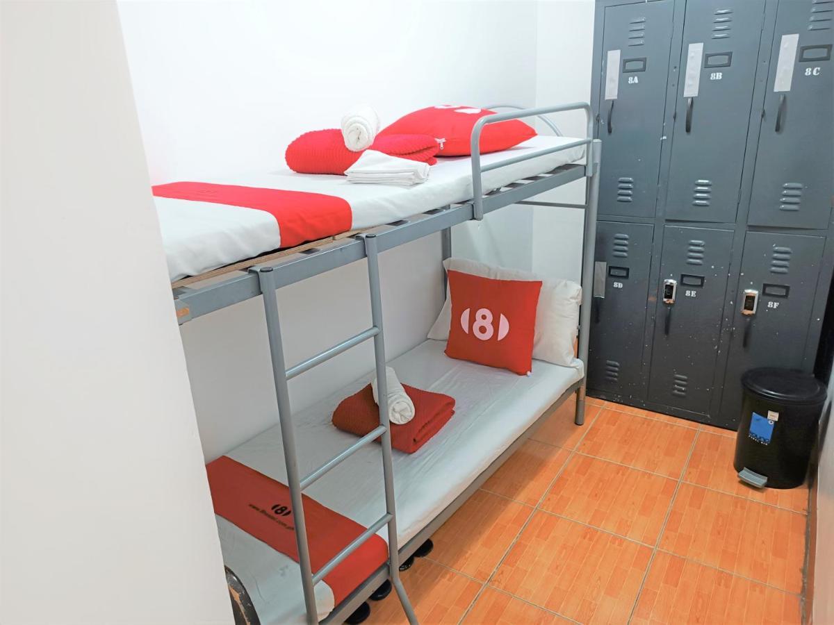 8Hostel Manille Extérieur photo