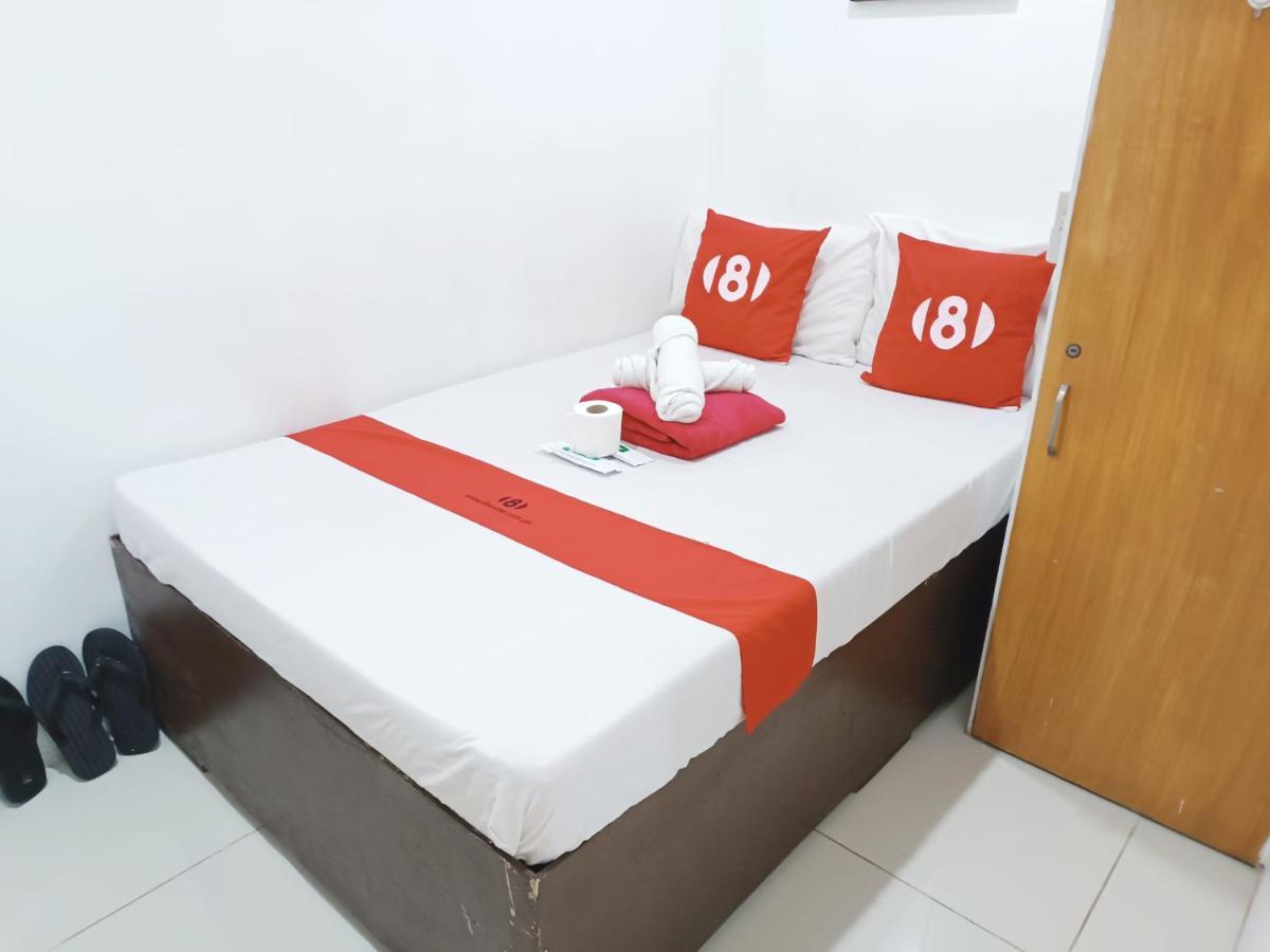 8Hostel Manille Extérieur photo