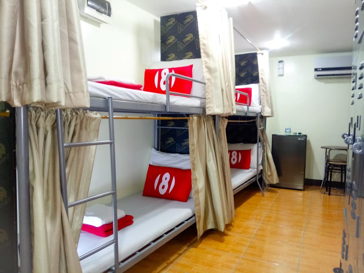 8Hostel Manille Extérieur photo